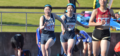 陸上部の写真を紹介